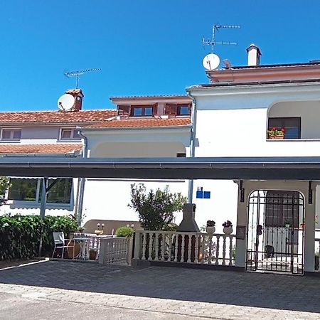 Apartments Ivicek Porec Exterior photo